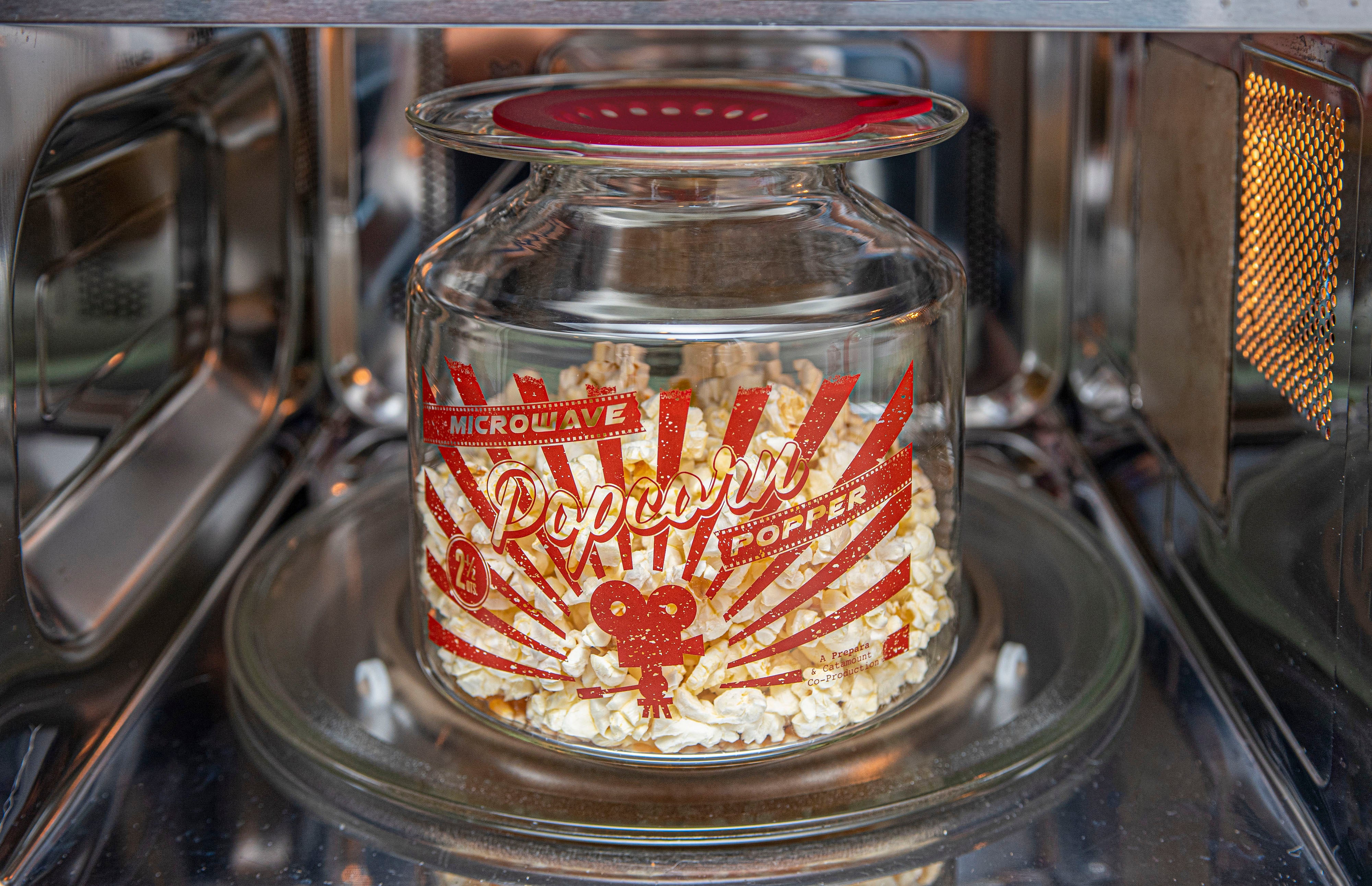 Amazon.com: GIEZL - Microwave Popcorn Popper | Crafted With